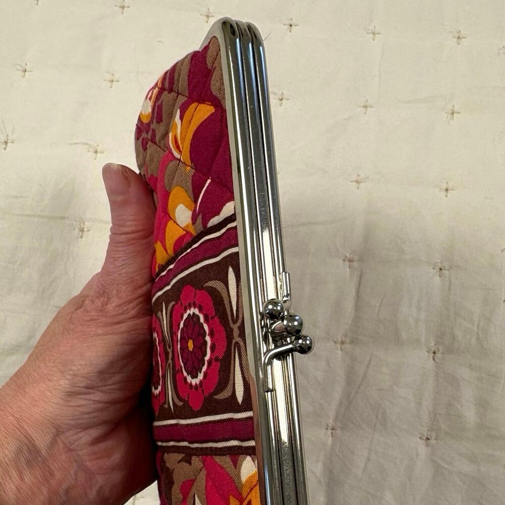 Vera Bradley Double Kisslock Clutch Wallet in Carnaby Floral Retired 2009 - Picture 4 of 9